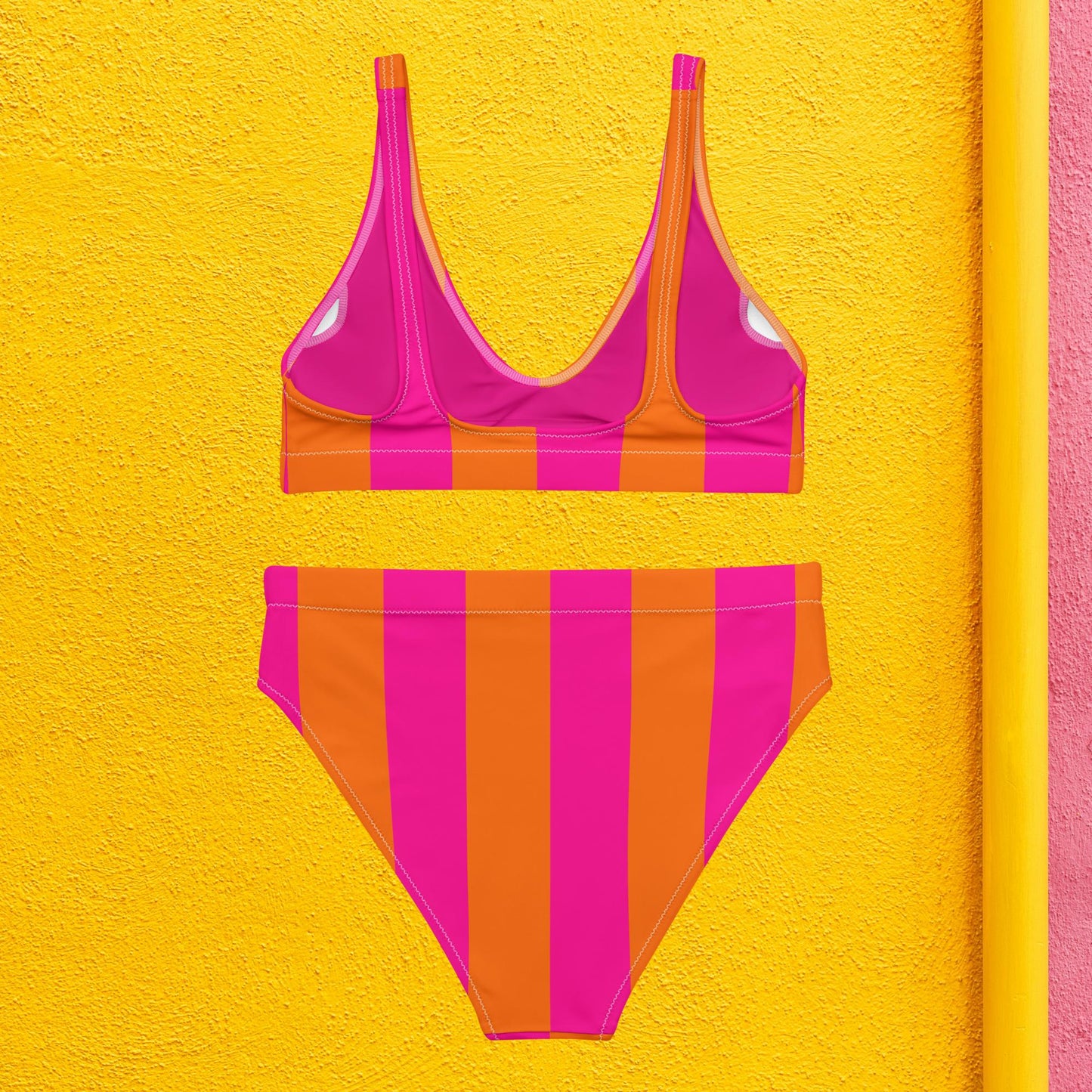 Neon pink/orange gestreift - hoch geschnittener Bikini aus recyceltem Material