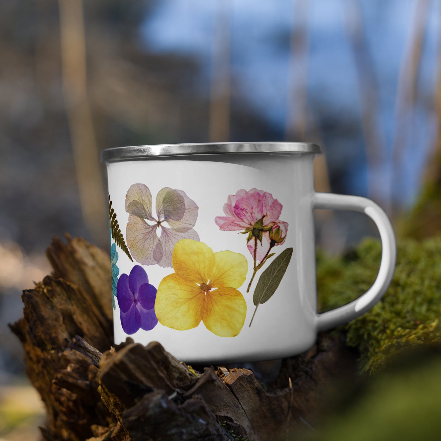 Emailletasse - gepresste Blüten